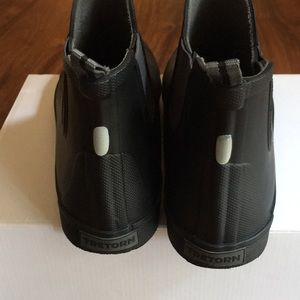 tretorn gabe chelsea sneaker boot